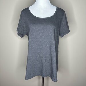 LuLaRoe Classic T womens short sleeved top gray size L.